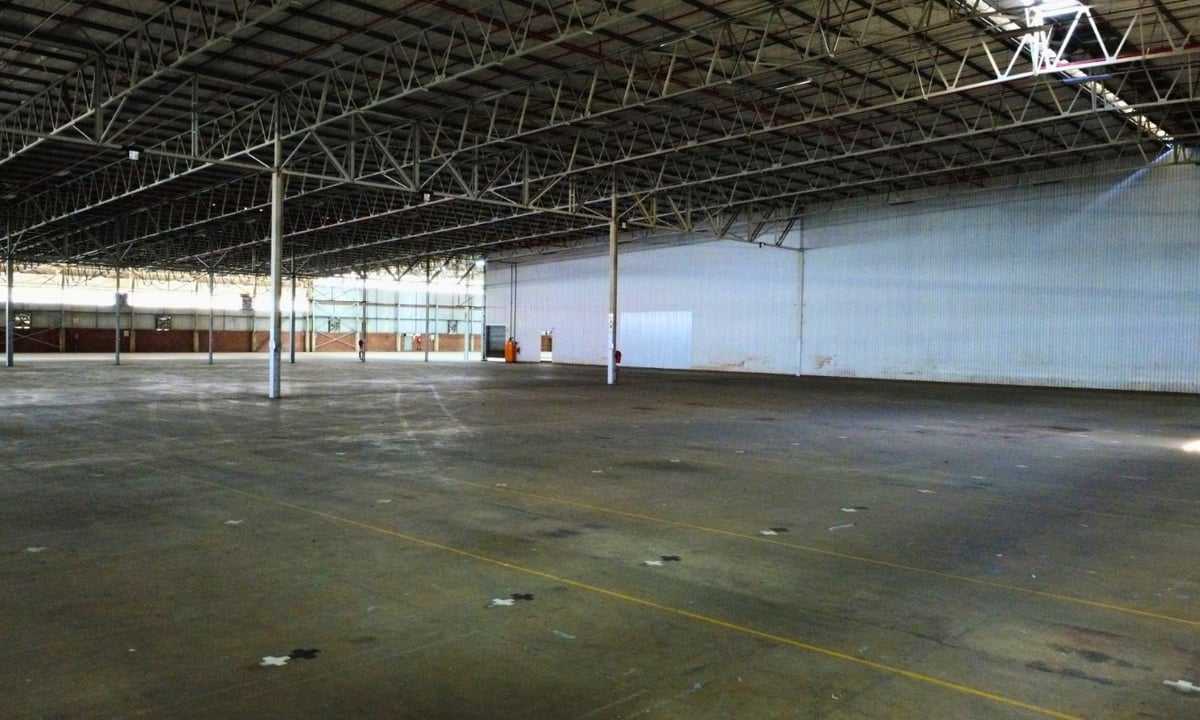 7 416m² Warehouse To Let in Prospecton