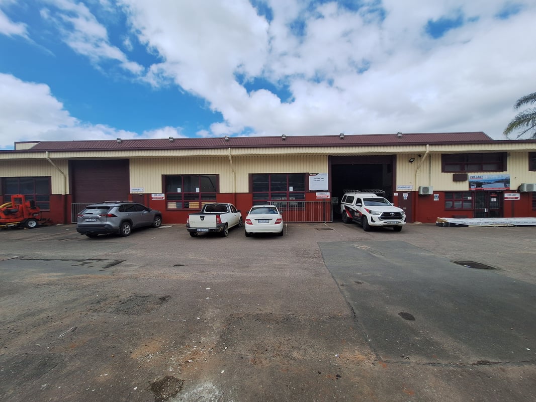 1100m² Warehouse To Let in Westmead