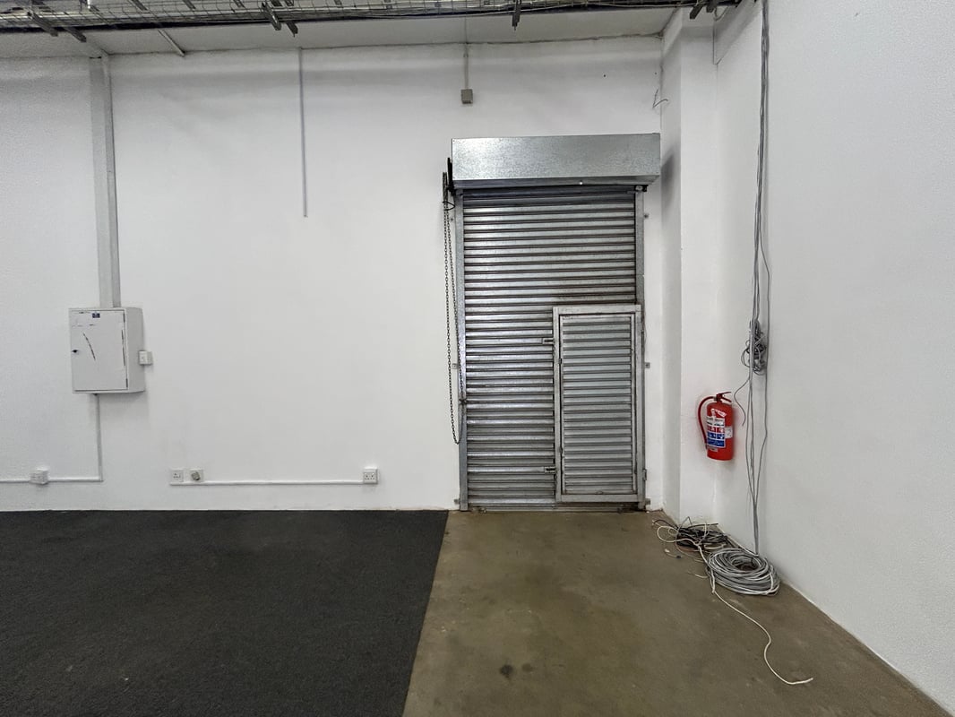 134m² Service and Industrial Unit To Let – Lillies Quarter Lifestyle Centre, Hillcrest