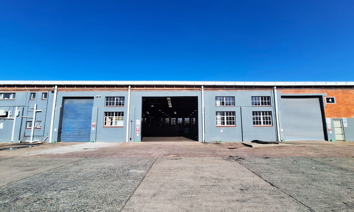 2 675m² Warehouse To Let in Pinetown
