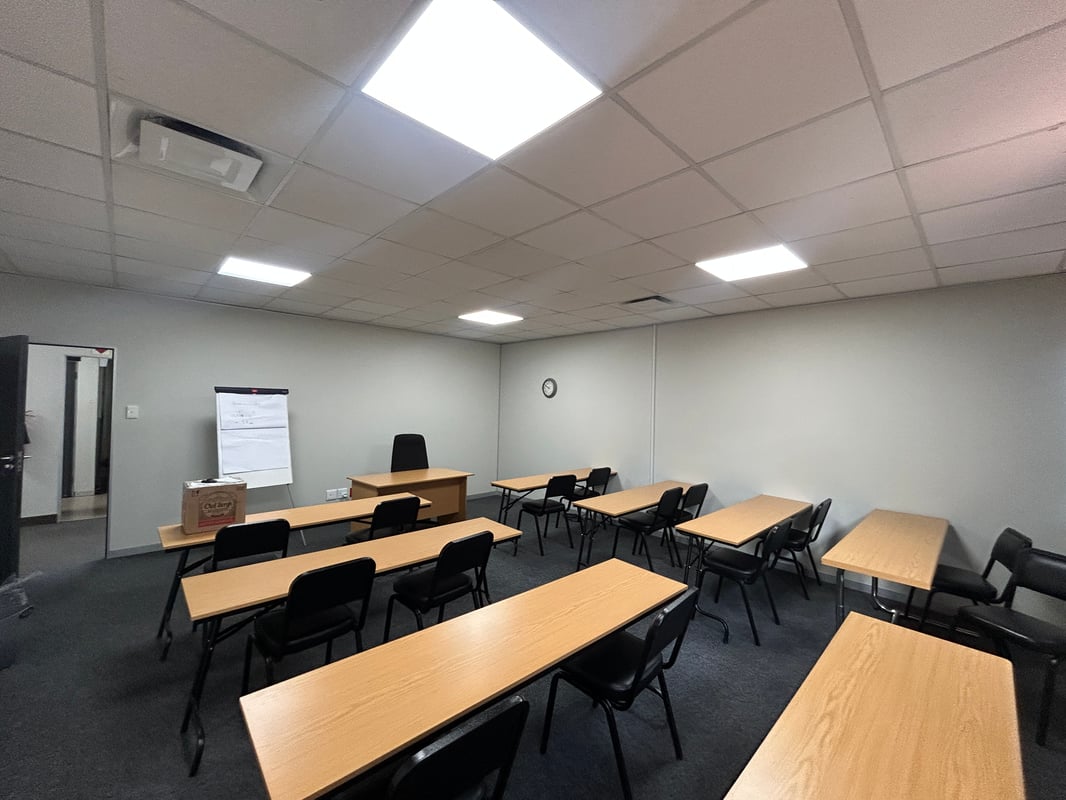 215m² Office To Let In Westway Office Park, Westville
