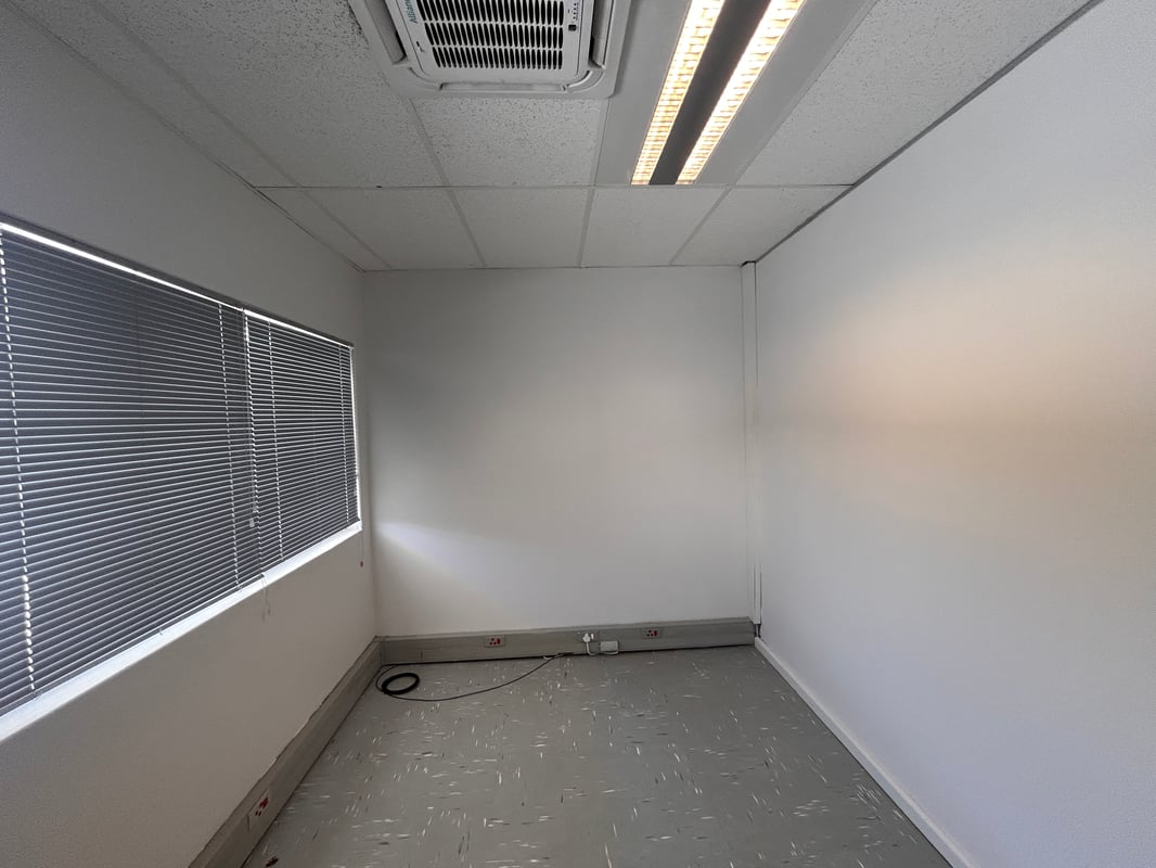 300m² Office To Let in Umhlanga