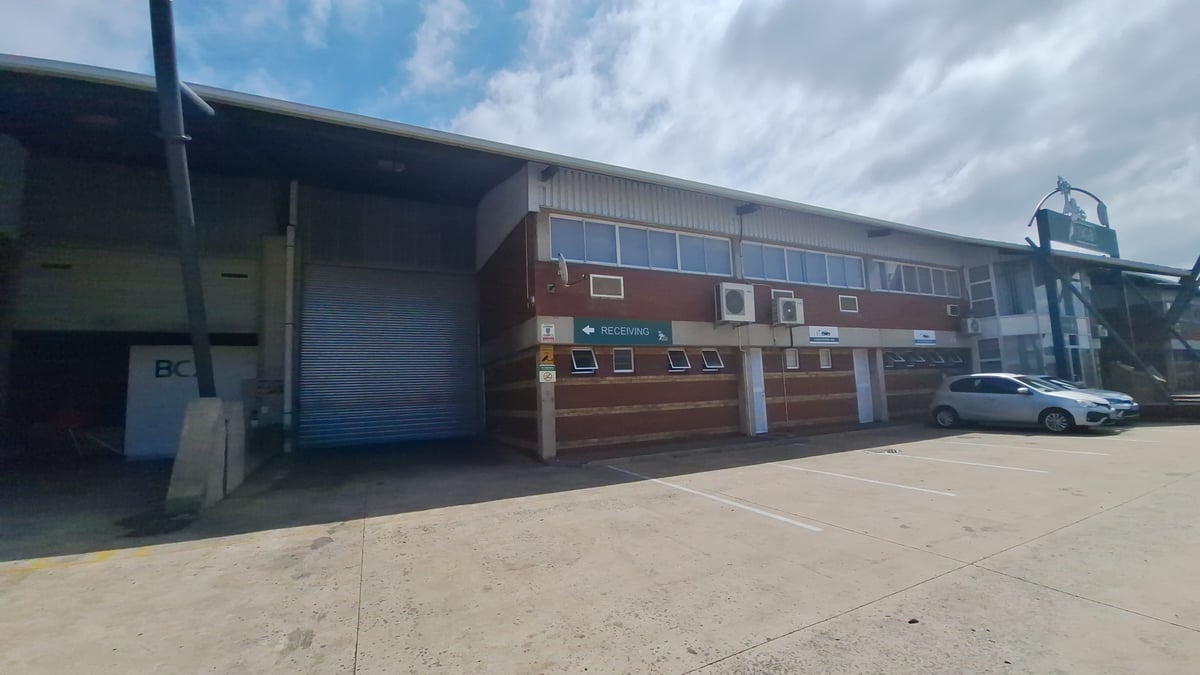 3301m² Warehouse To Let in New Germany