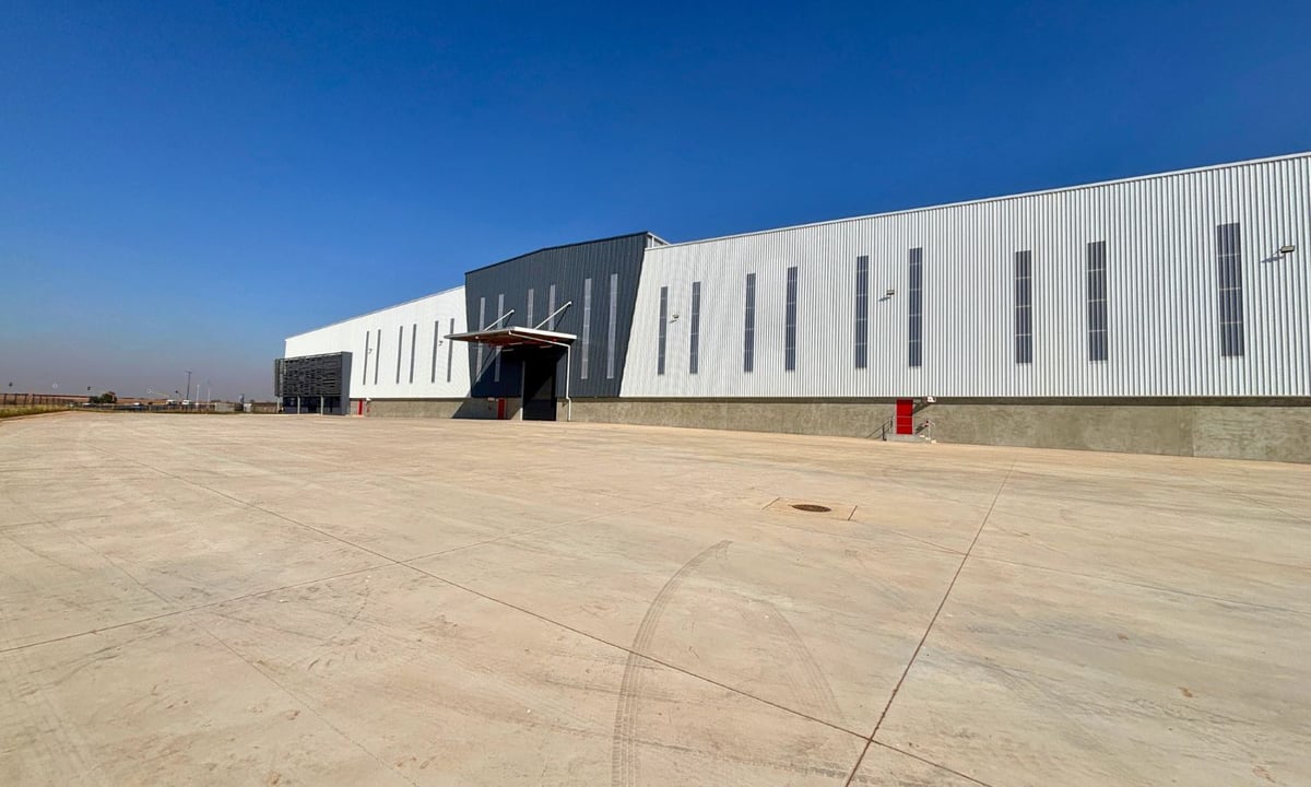 22 455m² Logistics Warehouse To Let, Kempton Park, Gauteng 