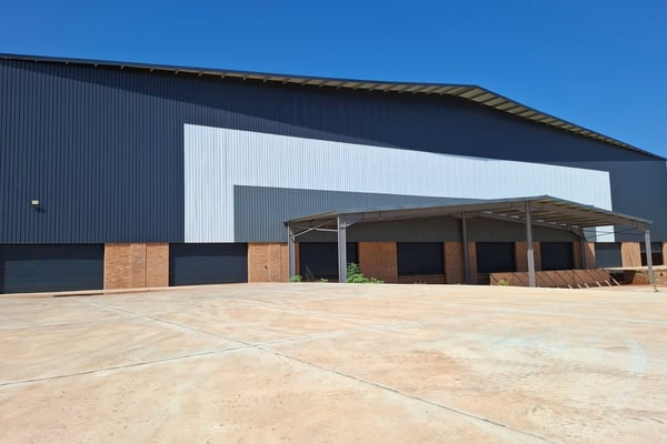 5 300m² Standalone Warehouse To Let in Springfield — image 2
