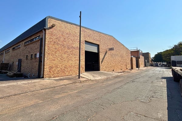 1 050m² Factory/Warehouse To Let – Rossburgh  — image 5