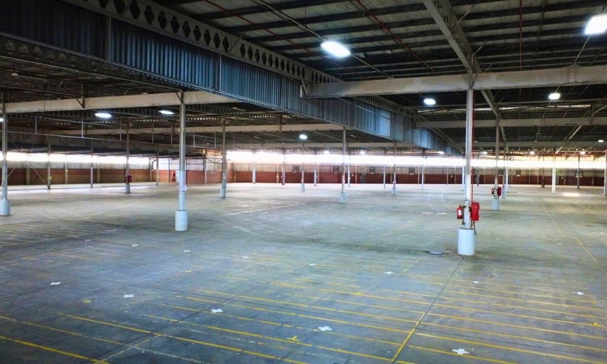 7 416m² Warehouse To Let in Prospecton