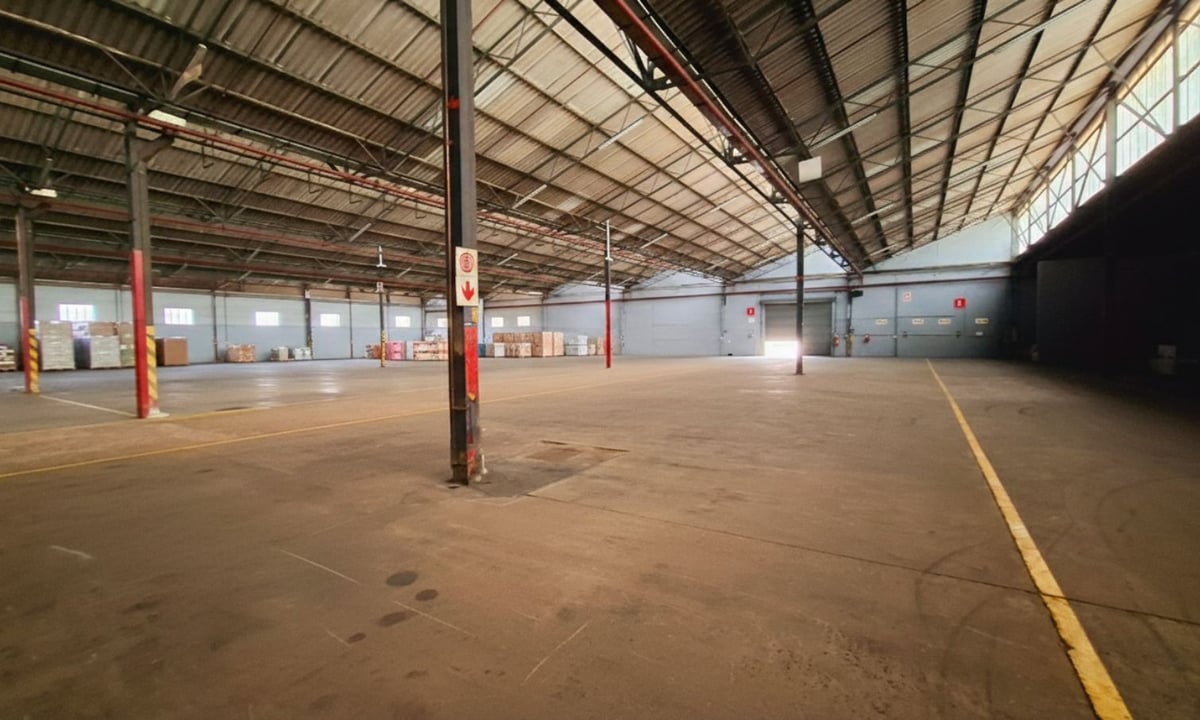 7 982m² Warehouse To Lease in Mobeni