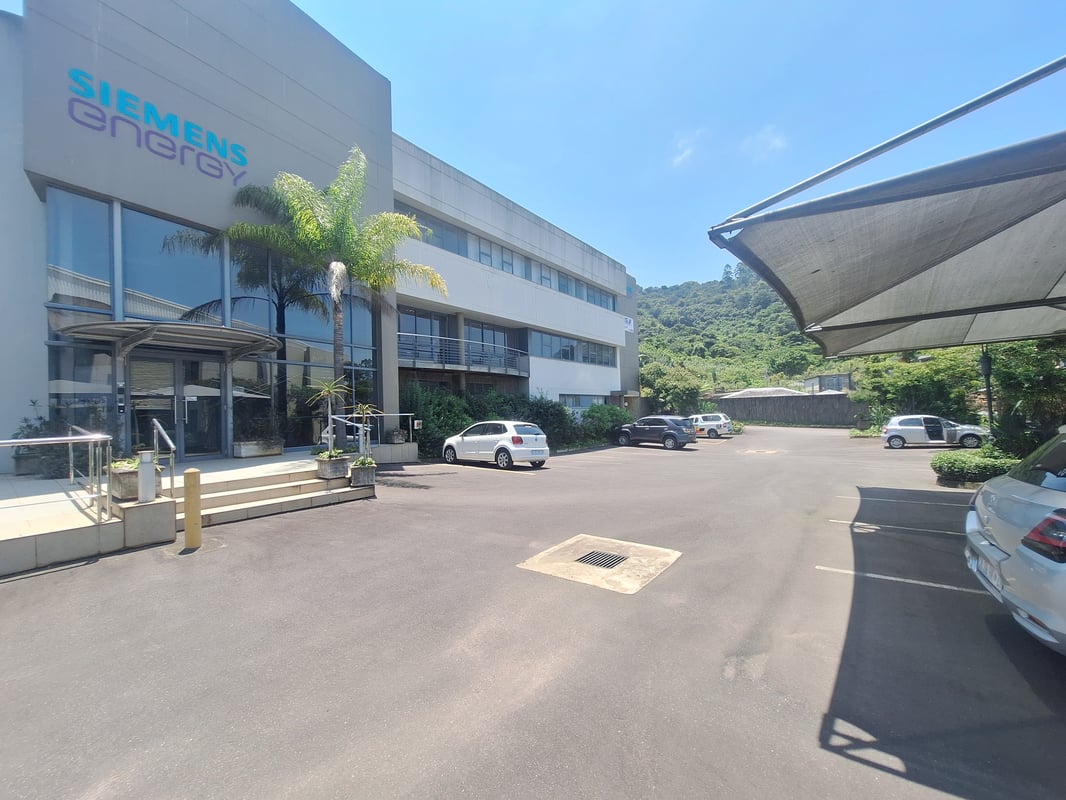 417m² Warehouse with Modern Office Component To Let in Maxmead, Pinetown