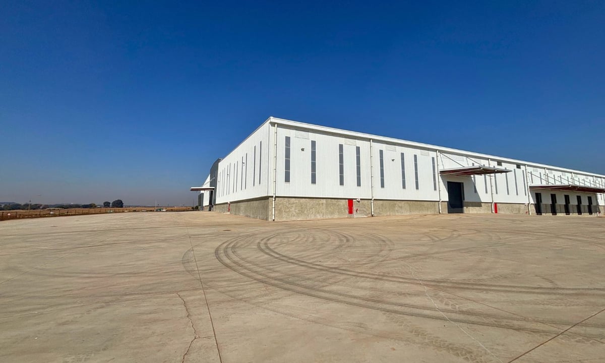 22 455m² Logistics Warehouse To Let, Kempton Park, Gauteng 