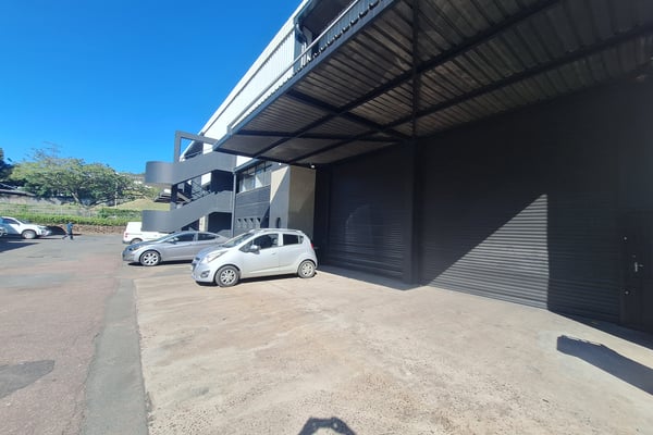 765m² Warehouse To Let in New Germany — image 4