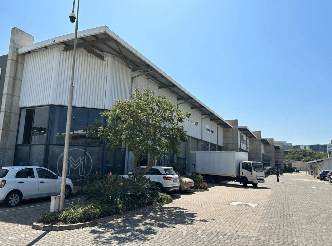 559m² Warehouse with Prime Exposure for Lease in Riverhorse Valley