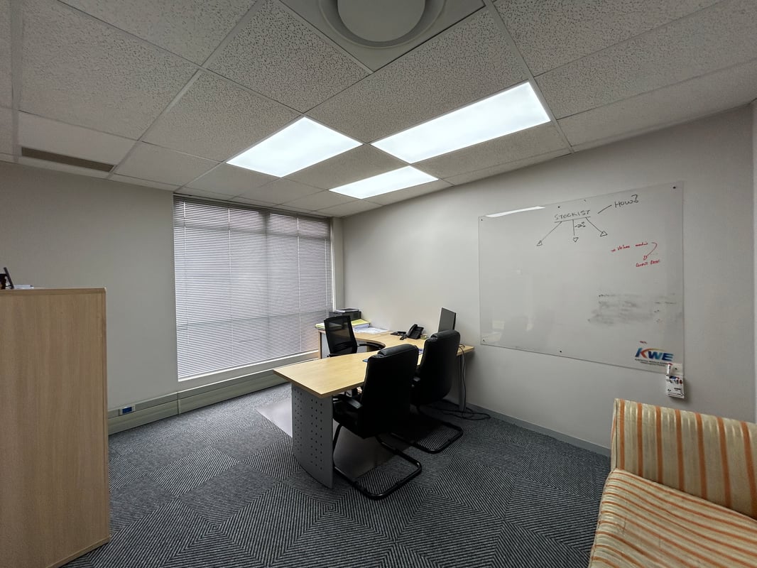 337m² Office To Let In Westway Office Park, Westville