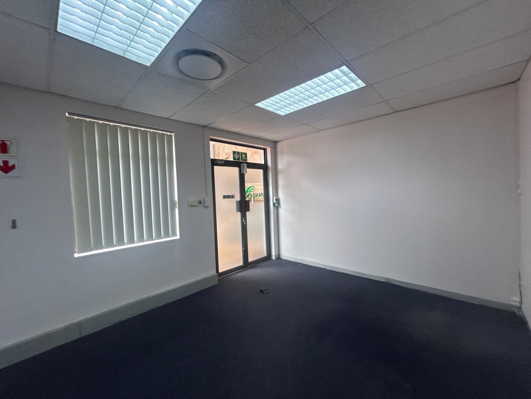 230m² Ground Floor Office To Let in Trosvale Office Park, Umhlanga