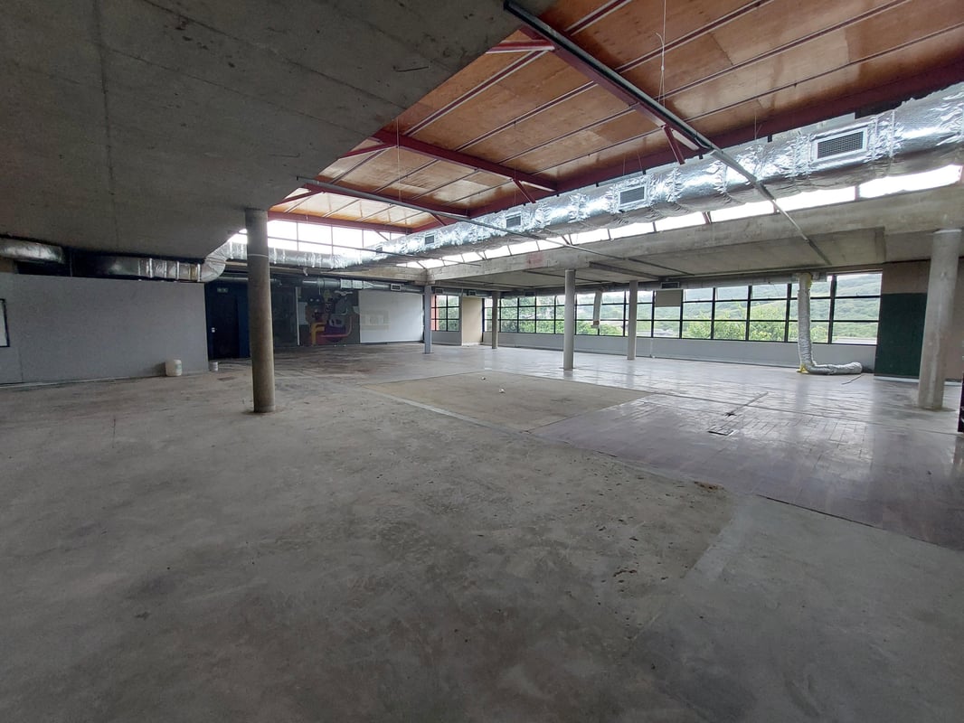 1951m² Office Space For Sale in Riverhorse Valley