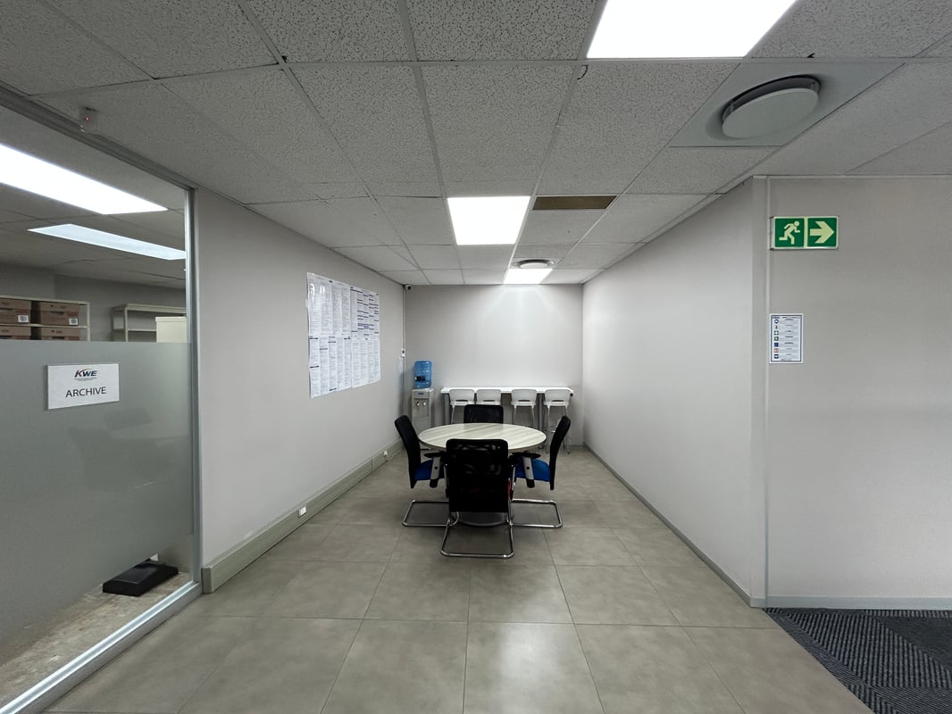 337m² Office To Let In Westway Office Park, Westville