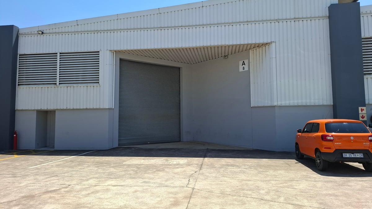 701m² Warehouse For Sale in Mount Edgecombe