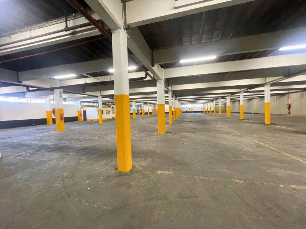 3 470m² Warehouse to Let in Mobeni, Durban