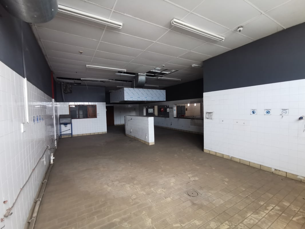 11 000m² Warehouse To Let in Jacobs