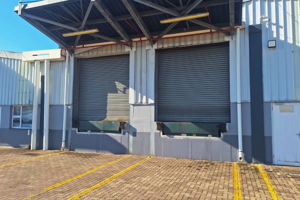 2 157m² Warehouse For Sale in New Germany — image 3