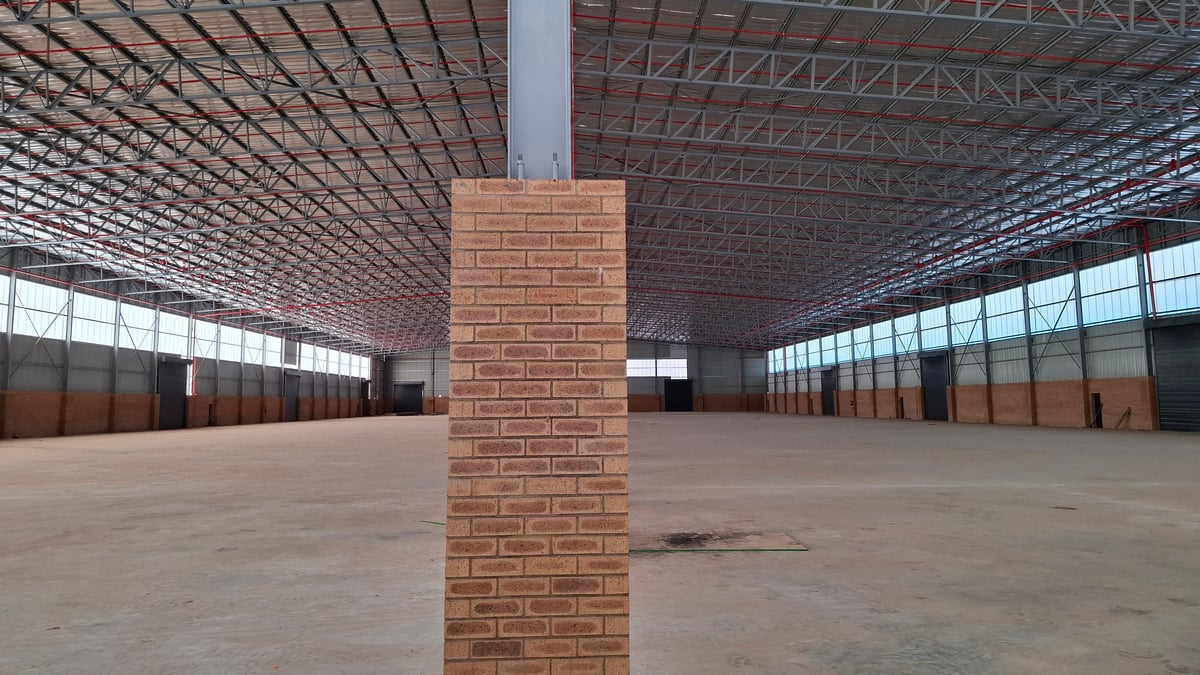 10 600m² Standalone Warehouse For Lease in Springfield