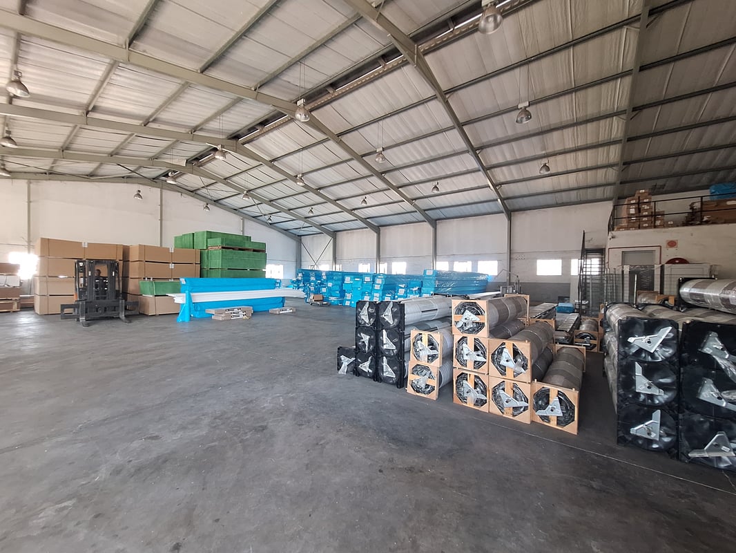 1 345m² Warehouse To Let in New Germany