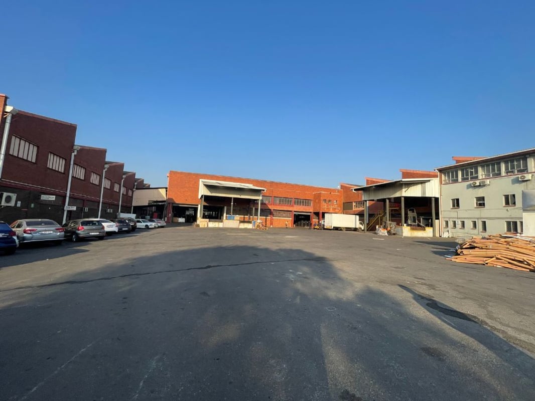 5685m² Warehouse to Let in Mobeni, Durban