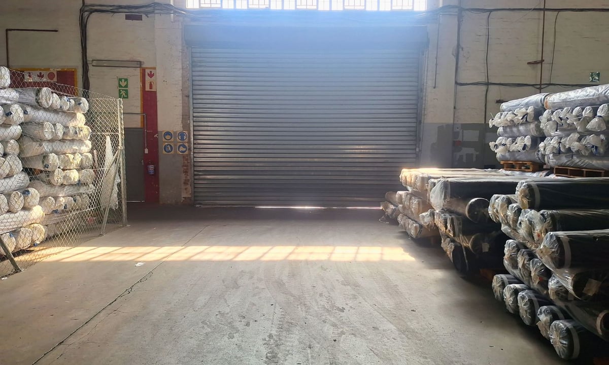 3 432m² Industrial Unit For Sale in New Germany