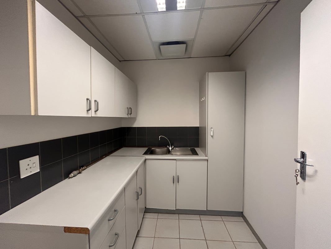 300m² Office To Let in Umhlanga
