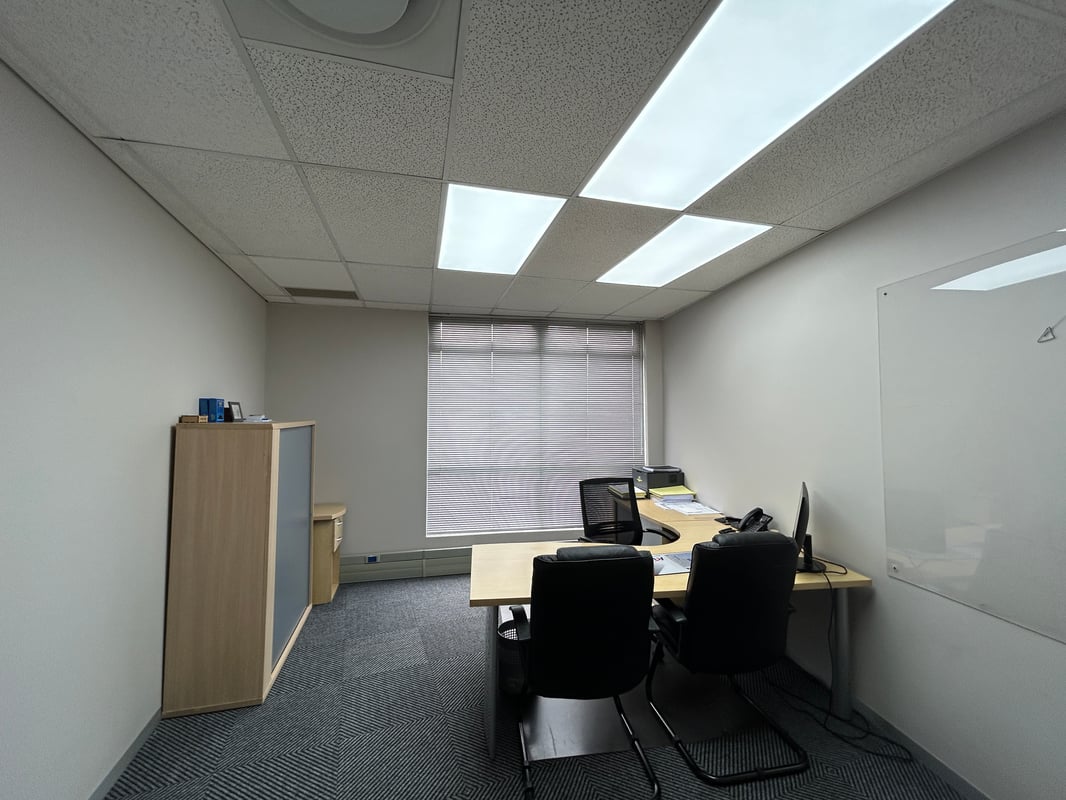 337m² Office To Let In Westway Office Park, Westville