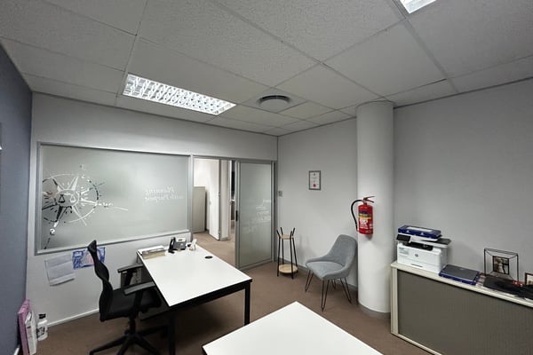 122m² Office To Let In Westway Office Park, Westville — image 4