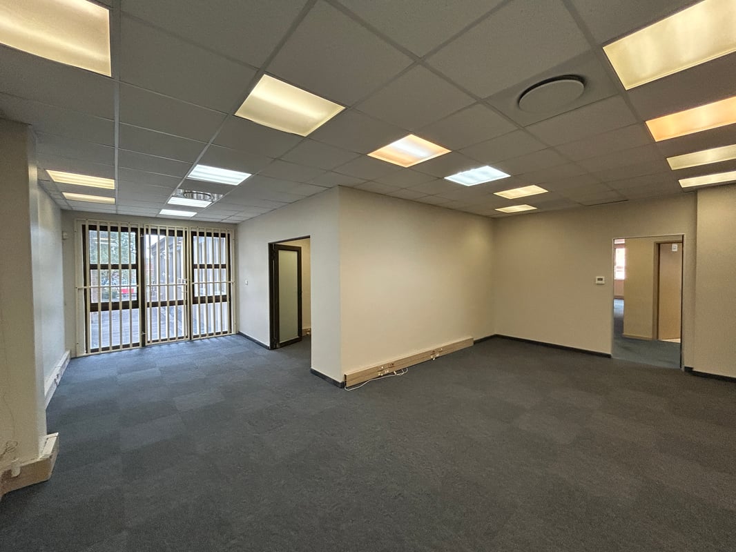 650m² Office to Let in Westville