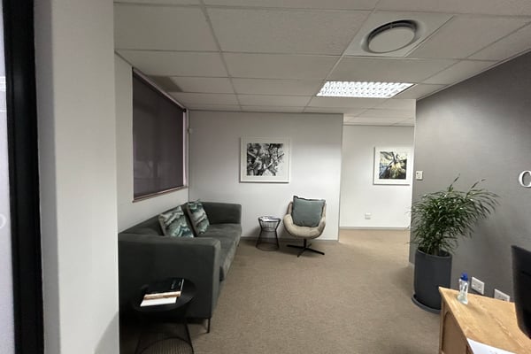 122m² Office To Let In Westway Office Park, Westville — image 2