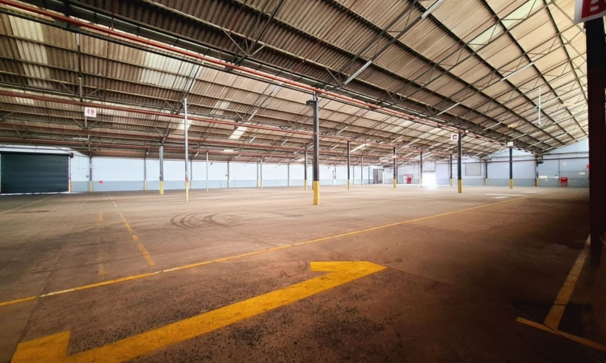 7 982m² Warehouse To Lease in Mobeni