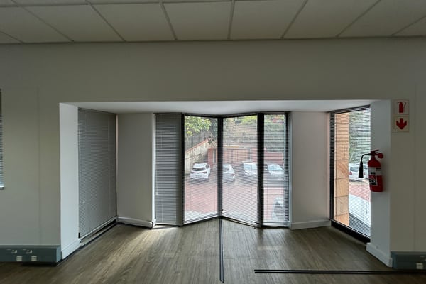 2319m² Commercial Office Building for Sale in Westway Office Park — image 5