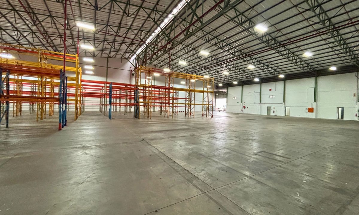 3301m² Warehouse To Let in New Germany