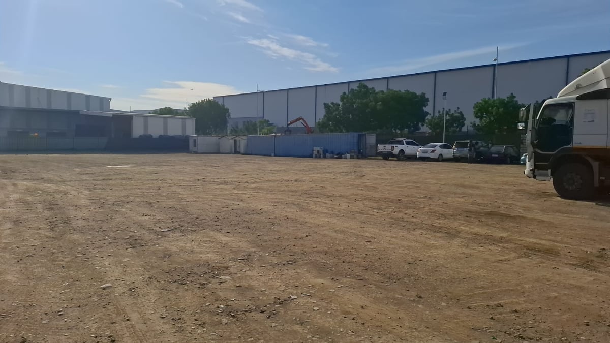 5400m² Vacant Industrial Land For Sale in Cornubia