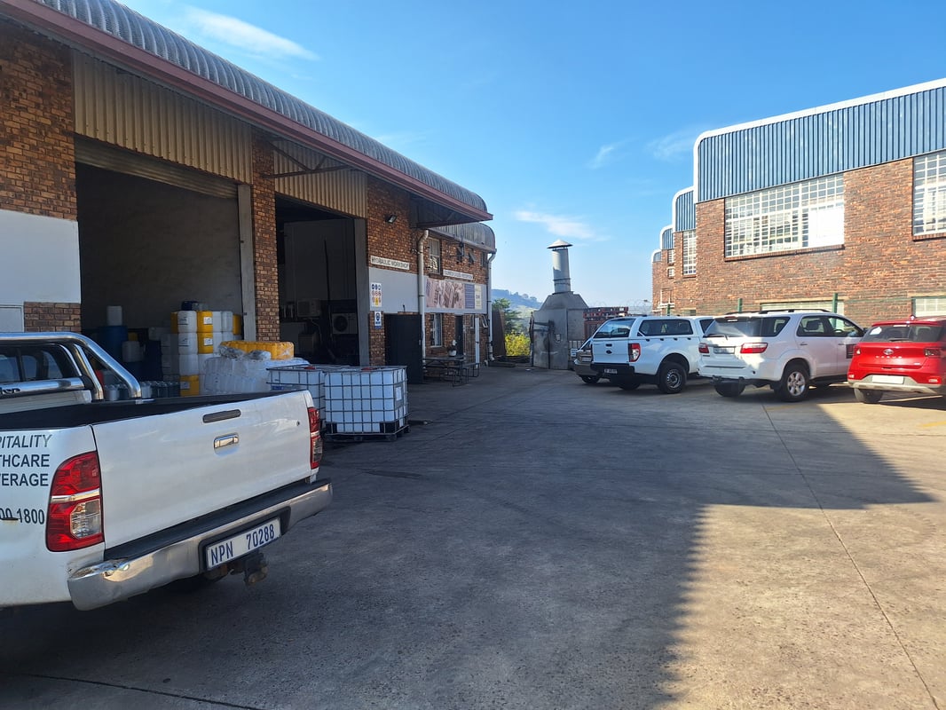 537m² Mini Factory To Let in Pinetown
