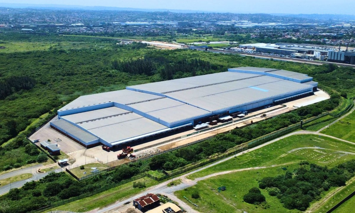 7 416m² Warehouse To Let in Prospecton