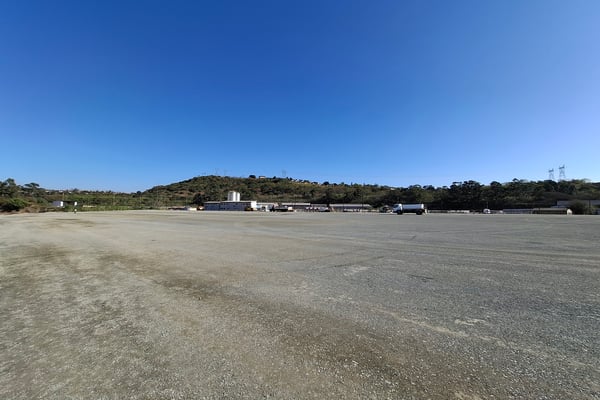 2568m² Hardened Yard For Lease in Riverhorse Valley — image 5