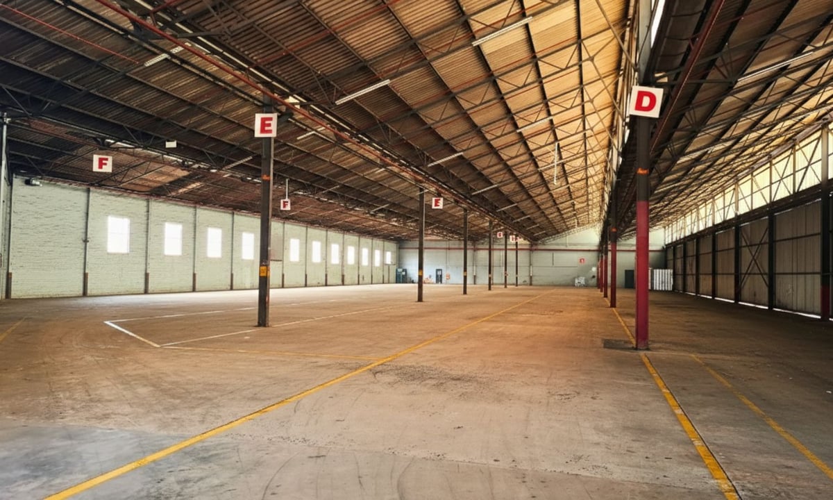 7 982m² Warehouse To Lease in Mobeni