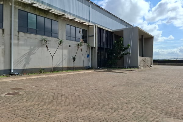 22 428m² Warehouse To Let in Cornubia — image 2