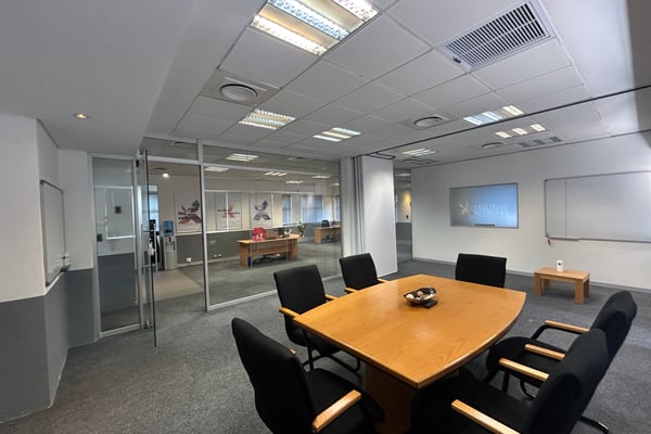 144m² Office To Let in Westville — image 4