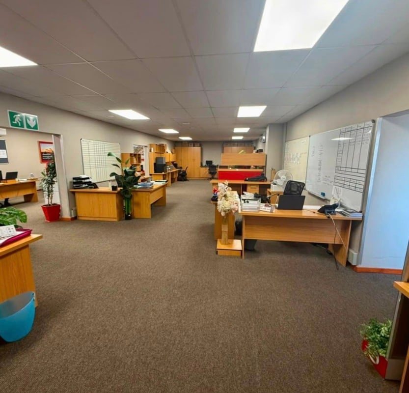 1 120m² Office To Let in Cornubia