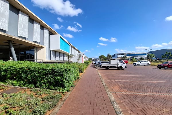 8 000m² A-Grade Industrial Facility To Let in Cornubia   — image 2