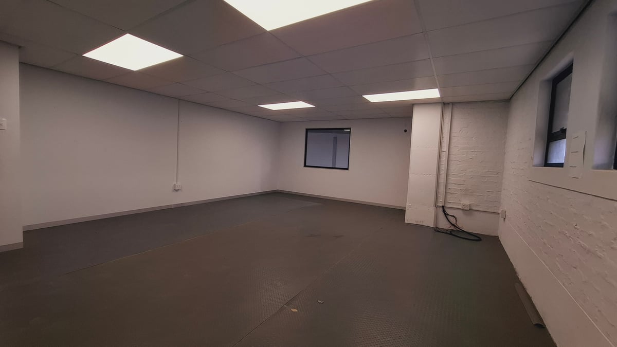 534m² Warehouse for Rent in Cornubia