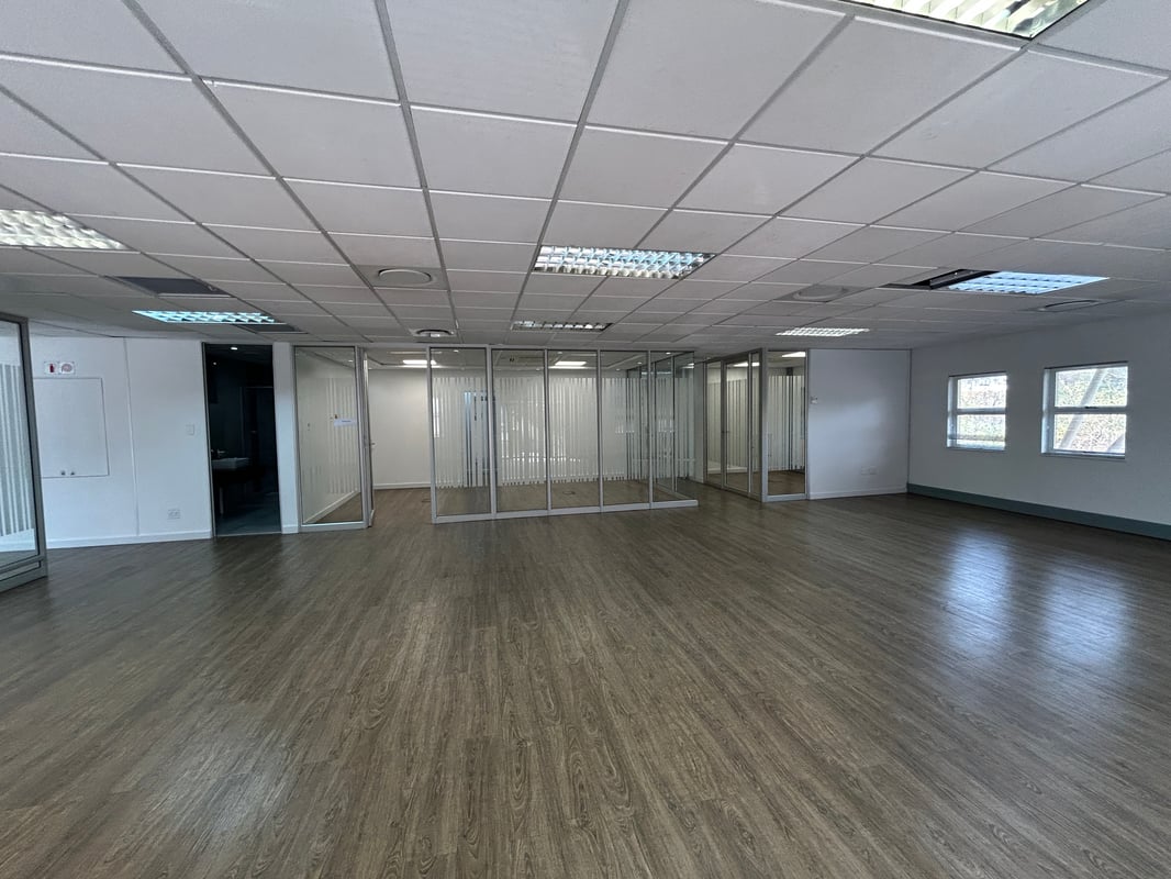 213m² Office To Let in Westville