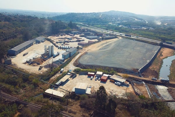 5136m² Hardened Yard For Lease in Riverhorse Valley — image 2