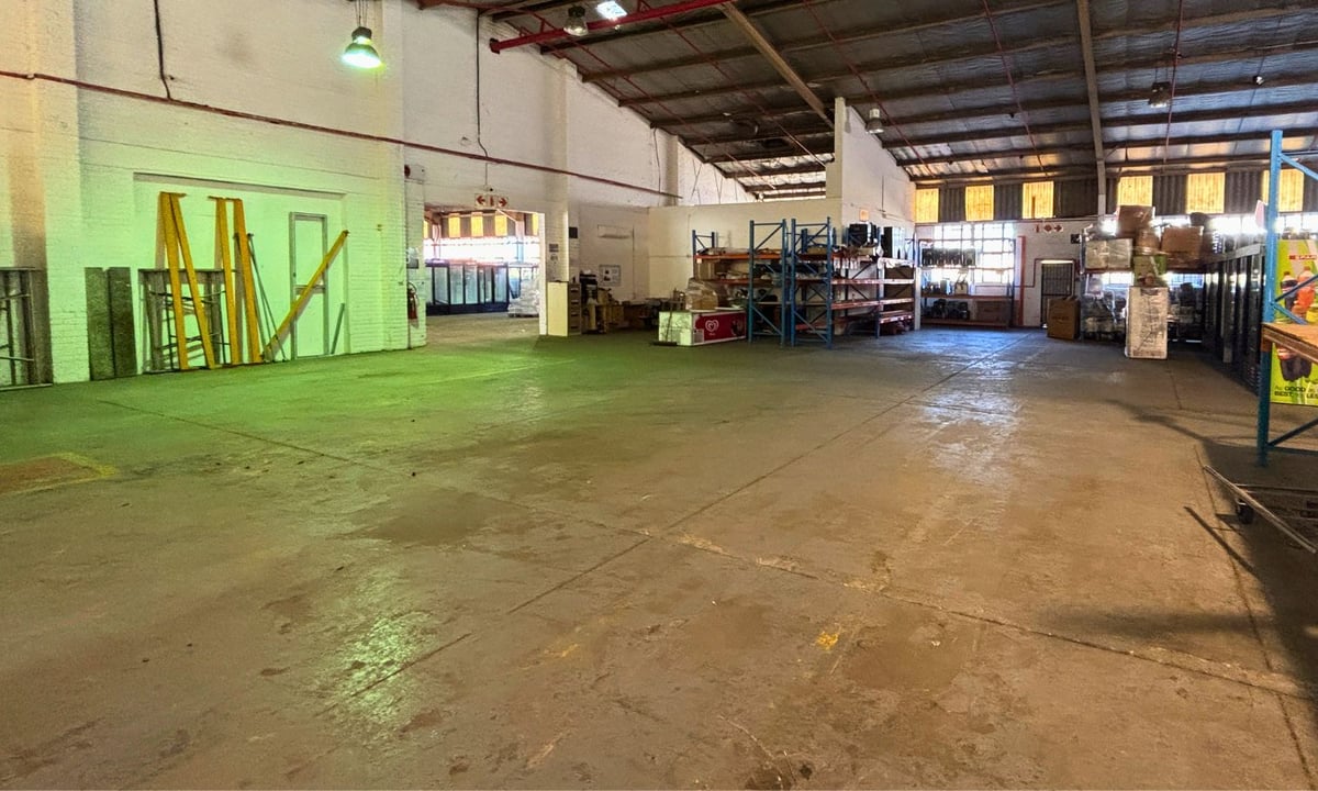 2140m²  Manufacturing & Warehouse Facility To Let – Westmead