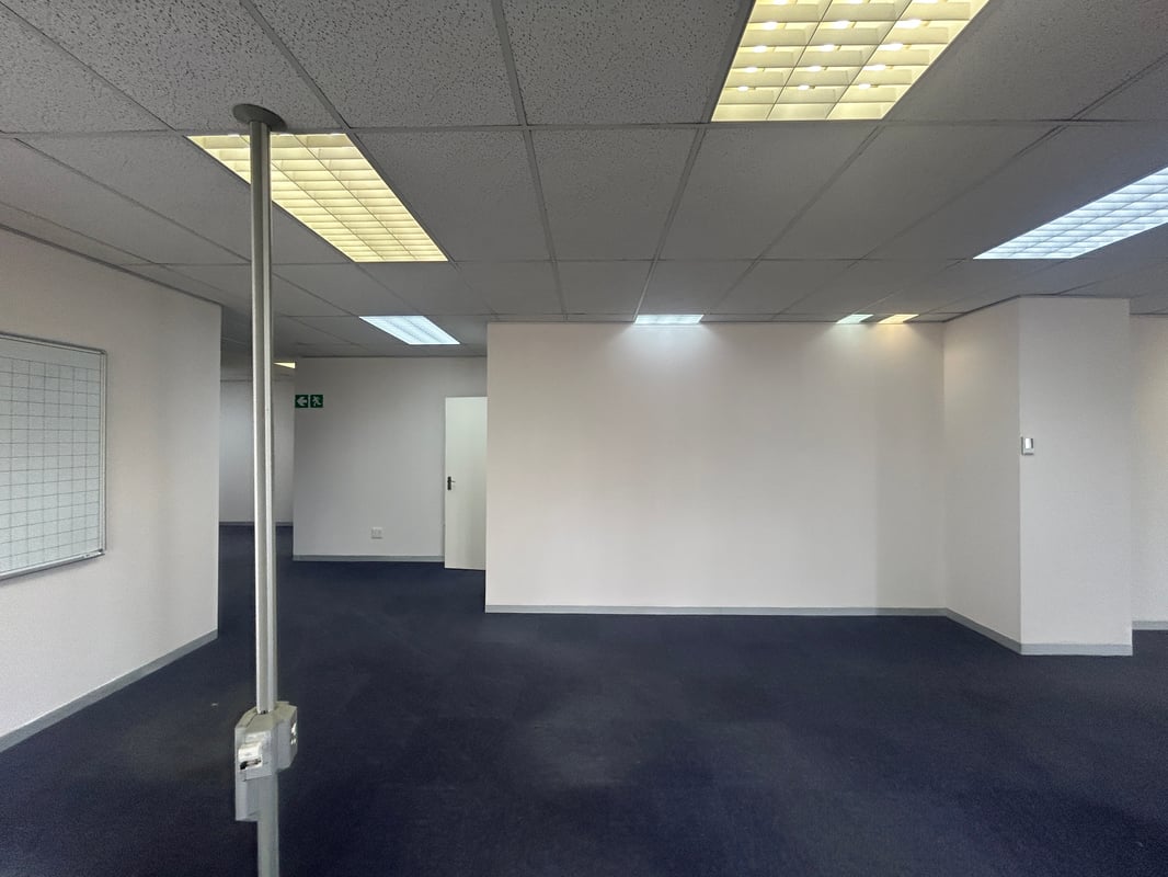 230m² Ground Floor Office To Let in Trosvale Office Park, Umhlanga